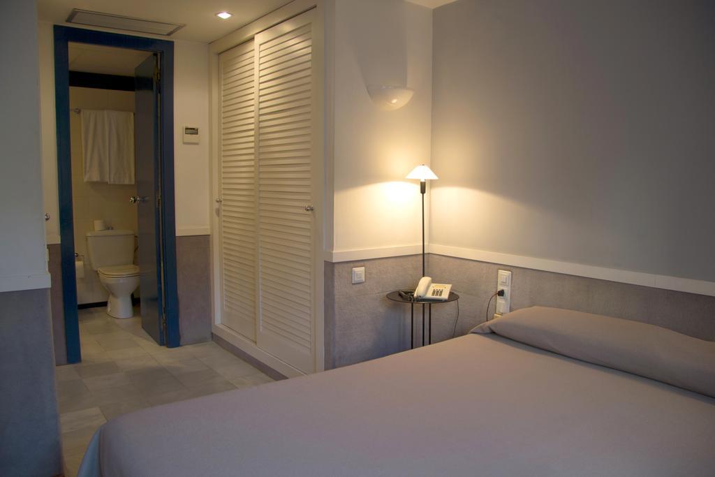 Apartamentos Descartes Βαρκελώνη Εξωτερικό φωτογραφία
