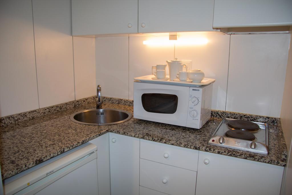 Apartamentos Descartes Βαρκελώνη Εξωτερικό φωτογραφία