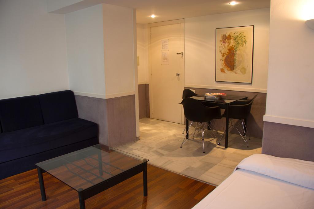 Apartamentos Descartes Βαρκελώνη Εξωτερικό φωτογραφία