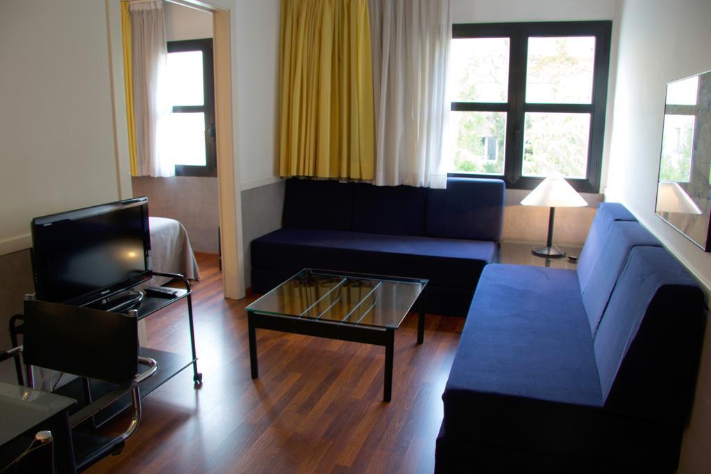 Apartamentos Descartes Βαρκελώνη Εξωτερικό φωτογραφία