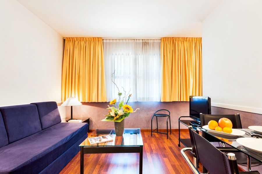 Apartamentos Descartes Βαρκελώνη Εξωτερικό φωτογραφία