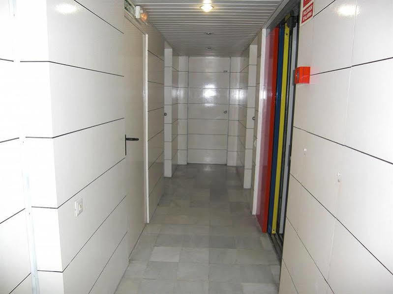 Apartamentos Descartes Βαρκελώνη Εξωτερικό φωτογραφία