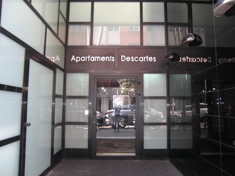 Apartamentos Descartes Βαρκελώνη Εξωτερικό φωτογραφία